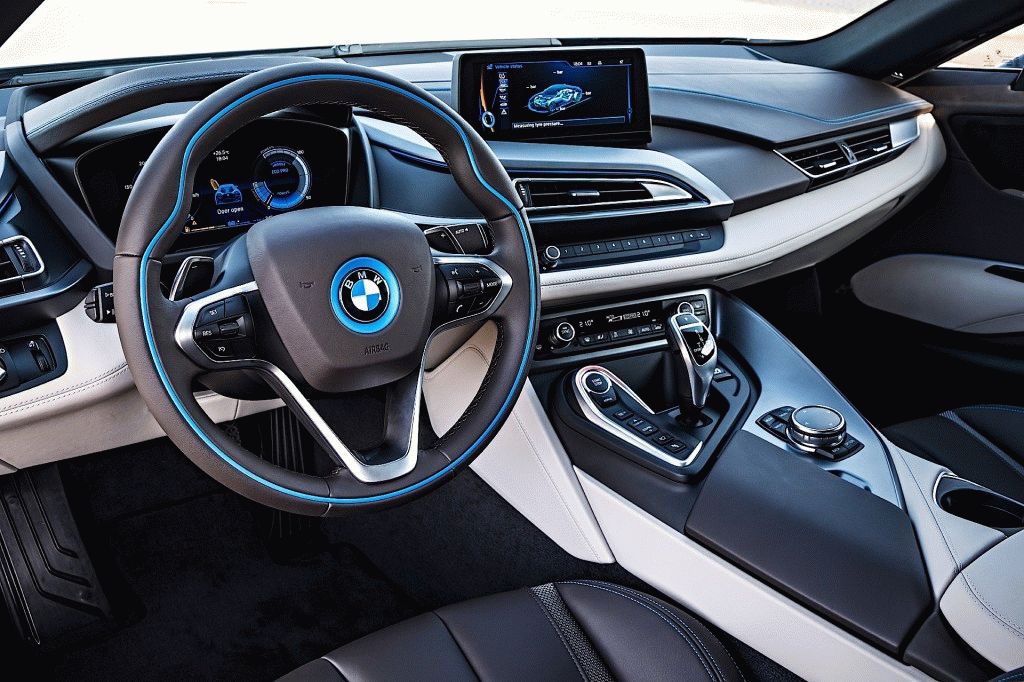 BMW i8 интерьер